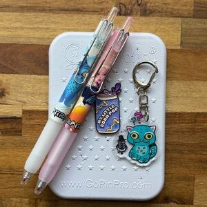 K-pop Demon Hunters Bundle.